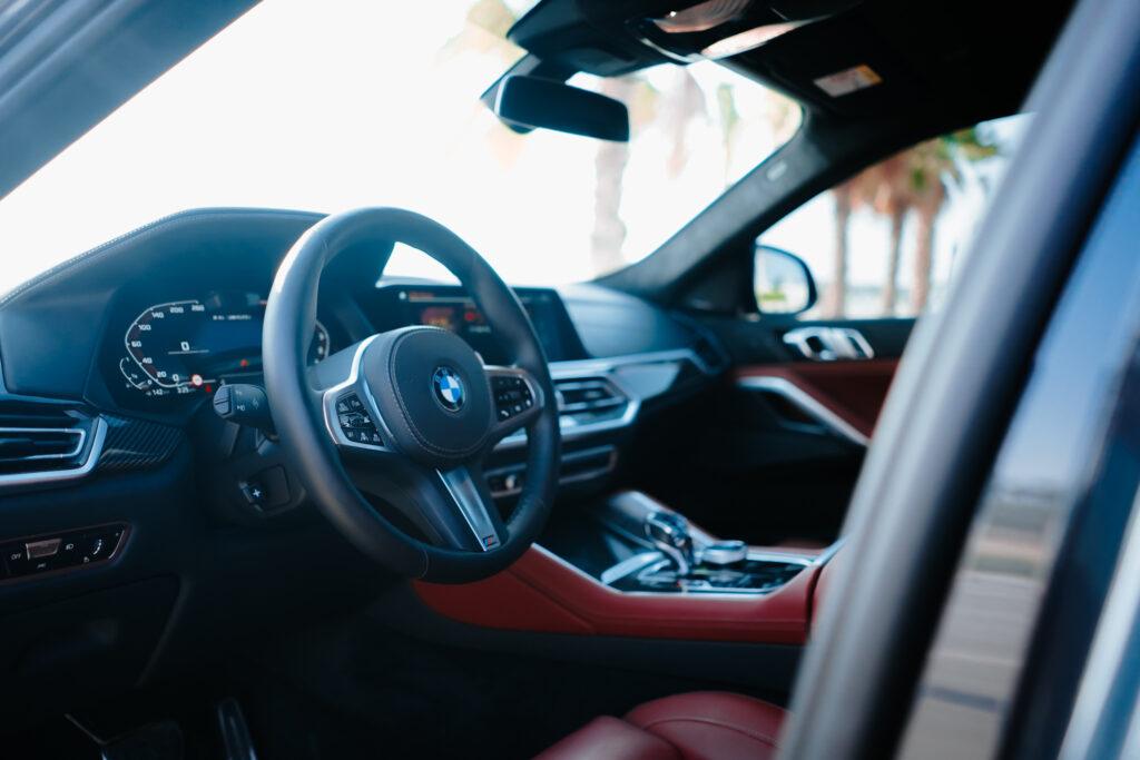 BMW X6 M50i 2022